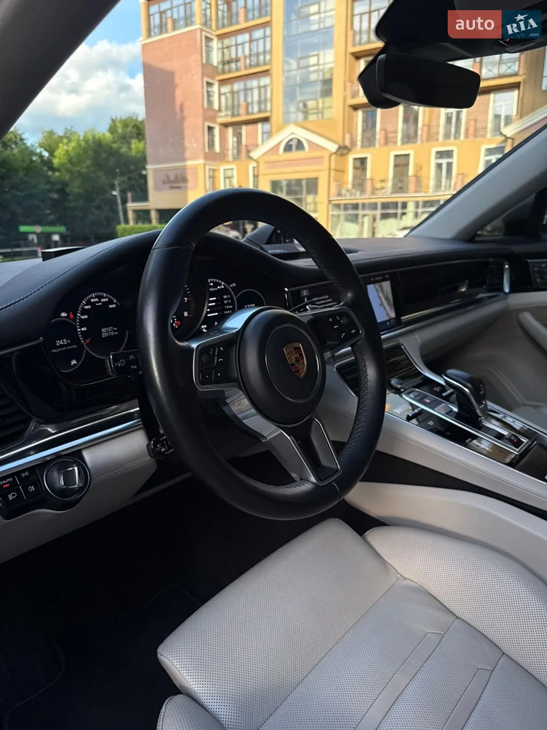 2018 Porsche Panamera - мініатюра 14