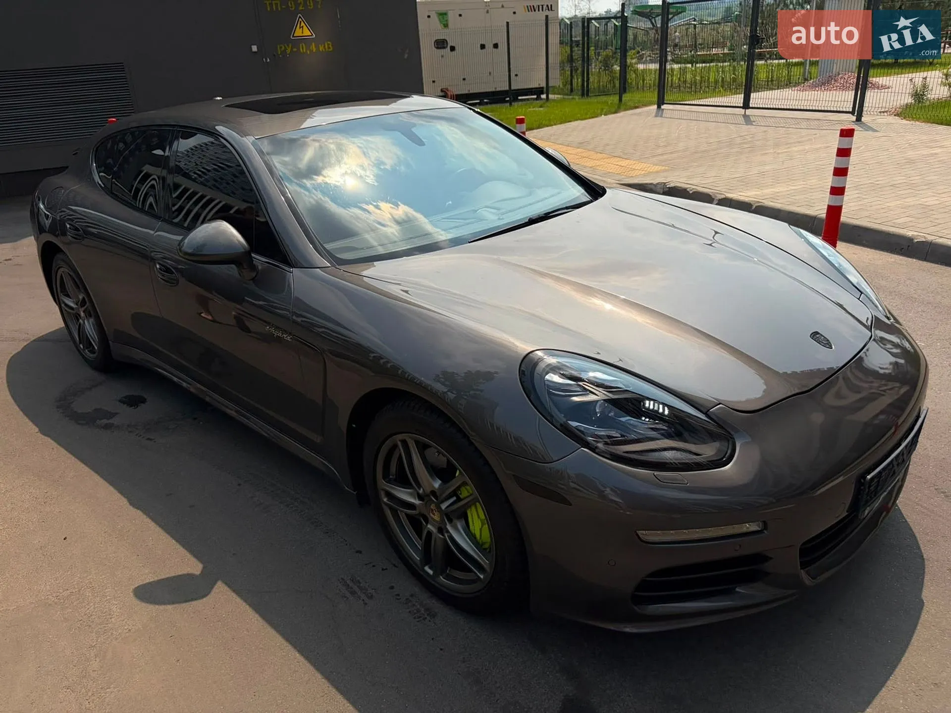2015 Porsche Panamera - мініатюра 9