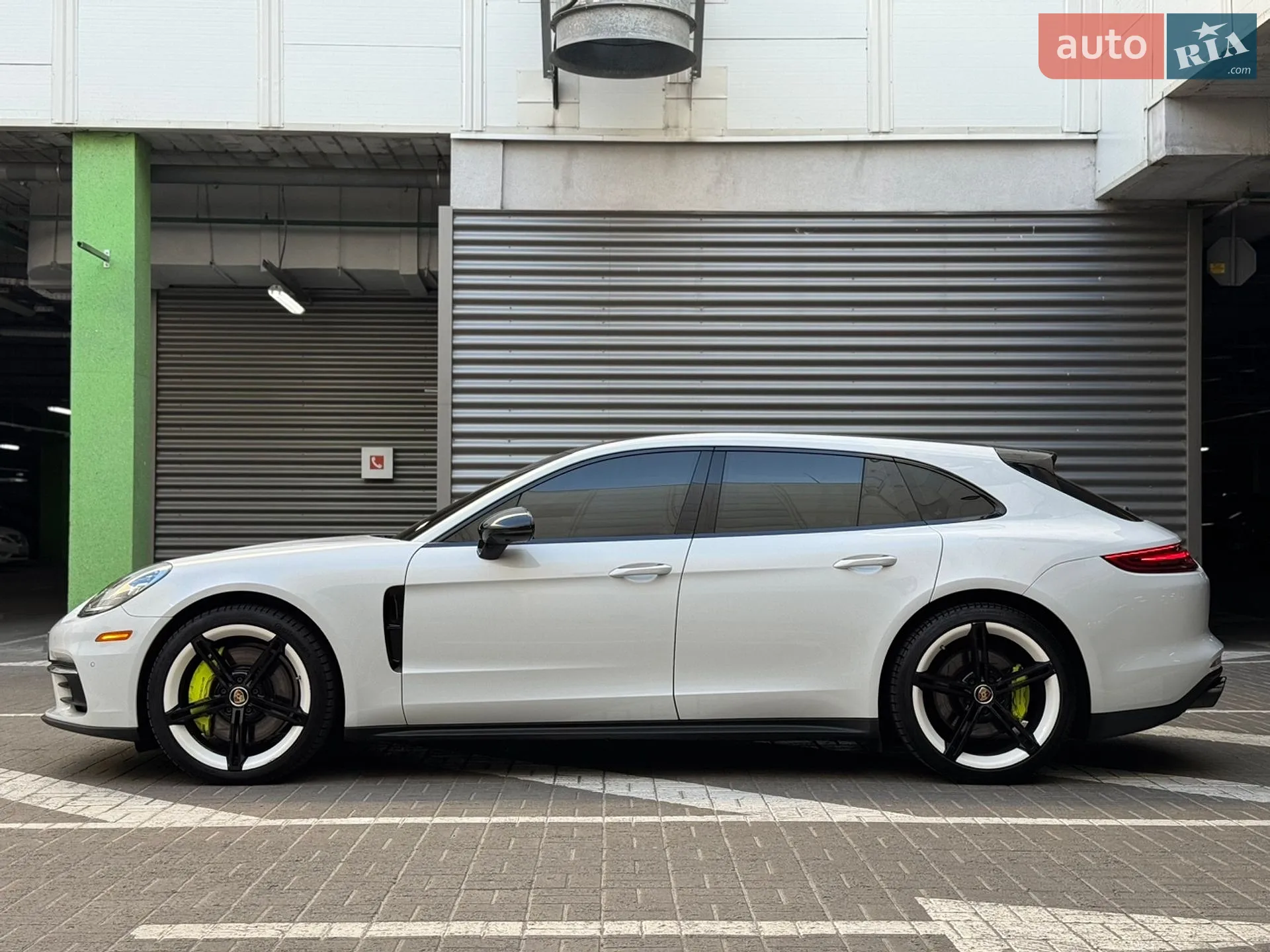 2017 Porsche Panamera - мініатюра 11