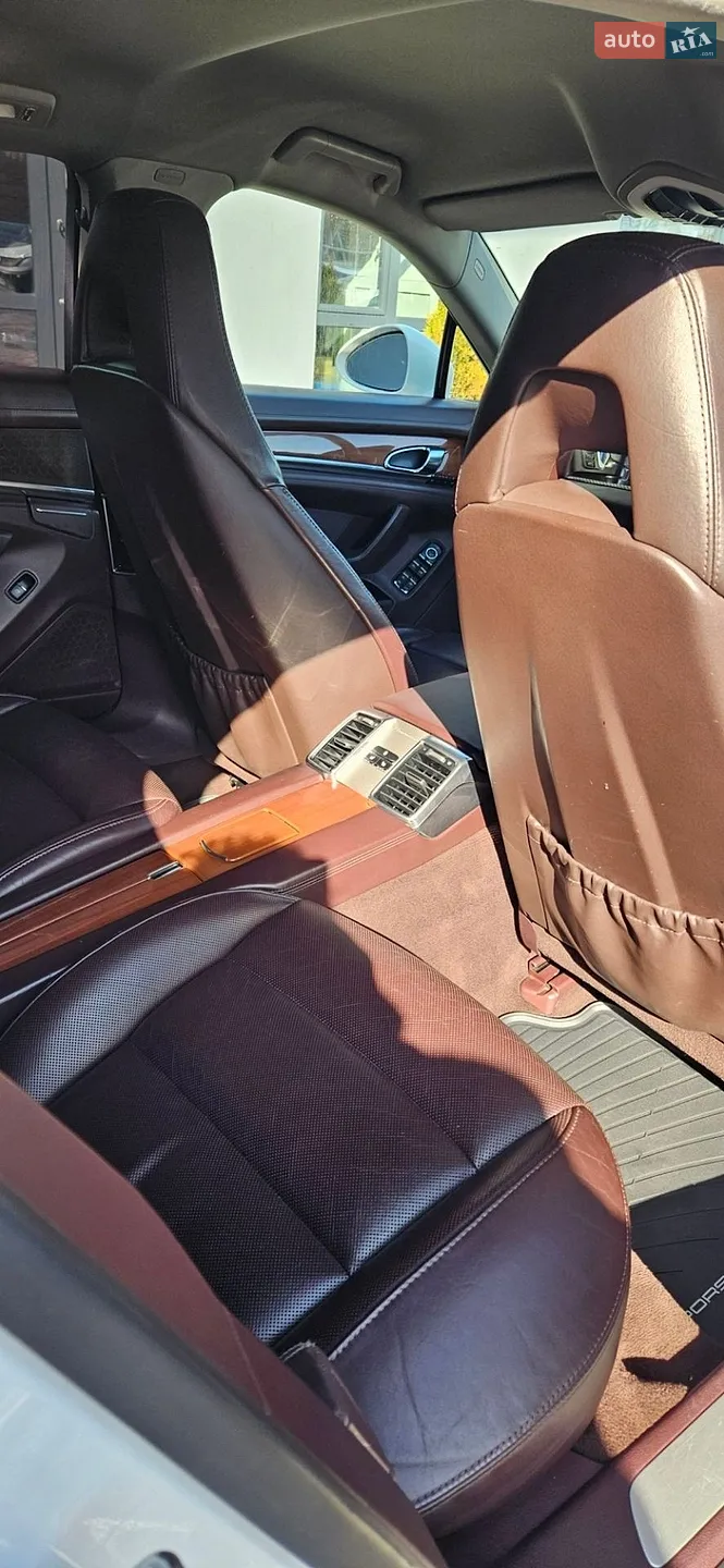 2018 Volkswagen Touareg - мініатюра 21
