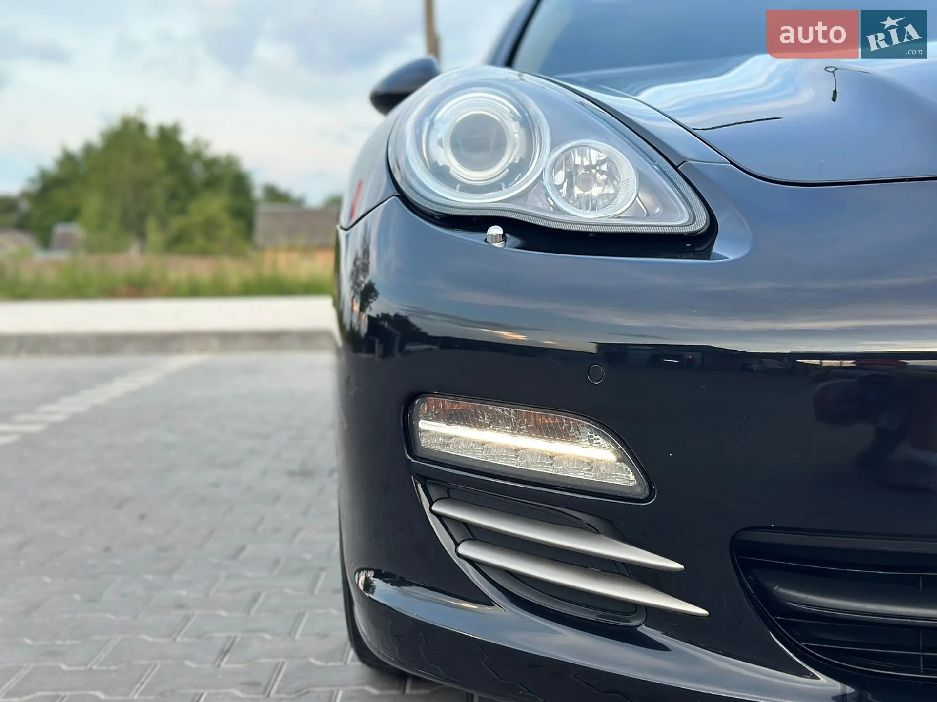 2010 Porsche Panamera - мініатюра 12