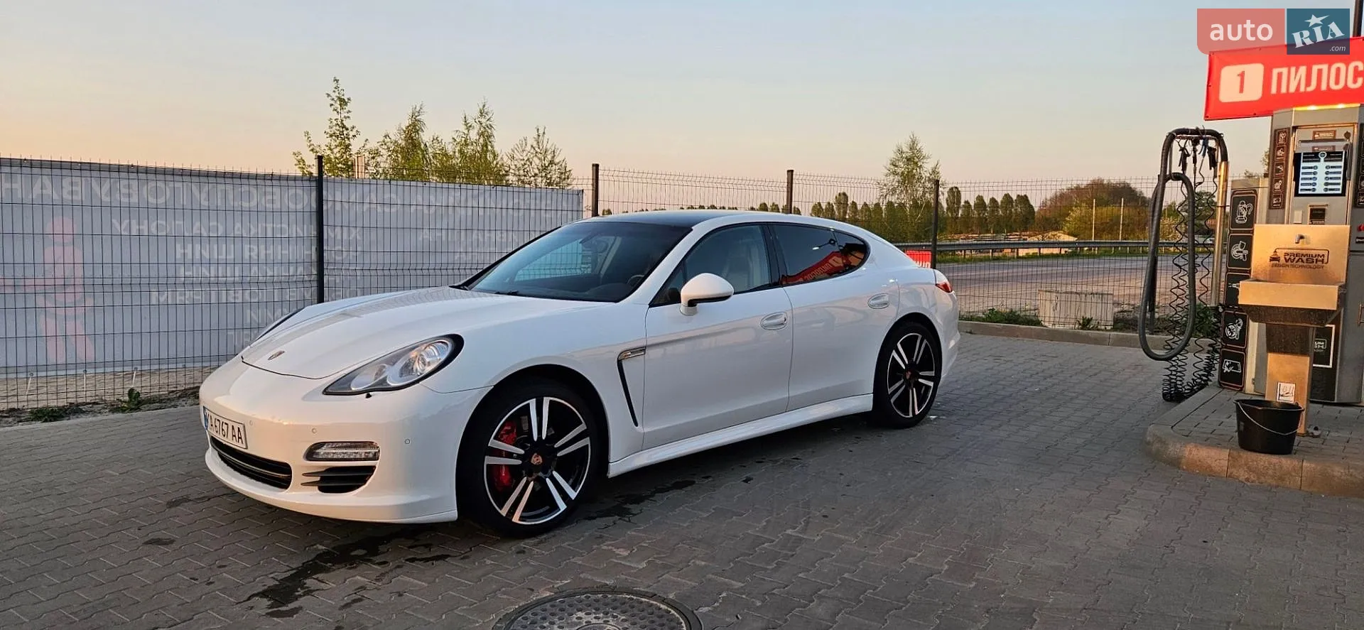 2012 Porsche Panamera - мініатюра 3