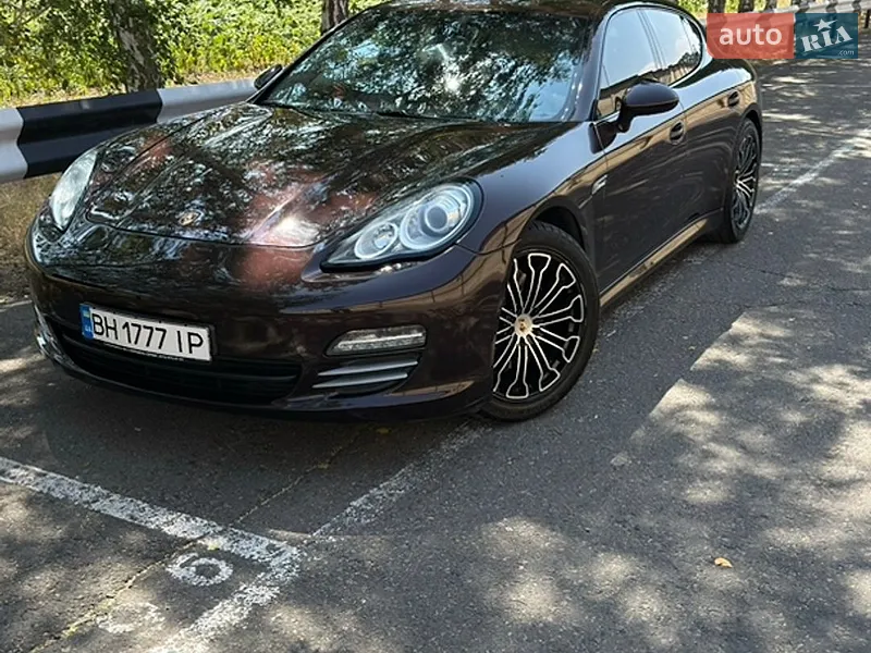 Porsche Panamera 2011
