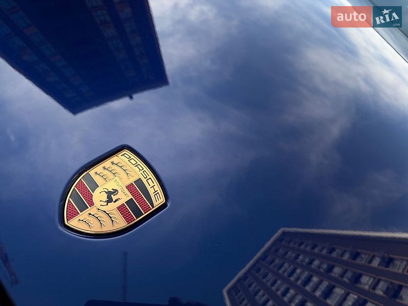 Фастбэк Porsche Panamera 2024 в Киеве фото 84 Фастбэк Porsche Panamera 2024 в Киеве