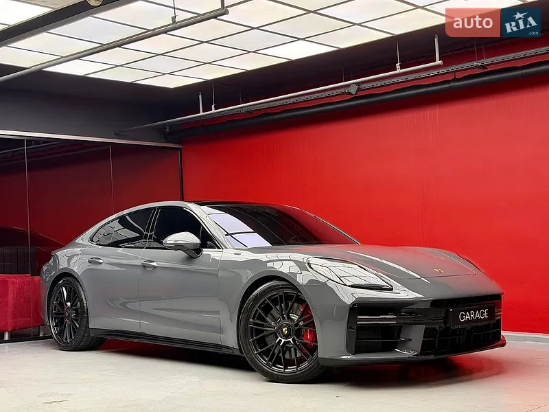 Porsche Panamera 2025
