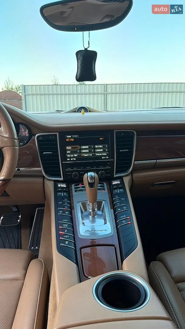 2012 Porsche Panamera - мініатюра 10