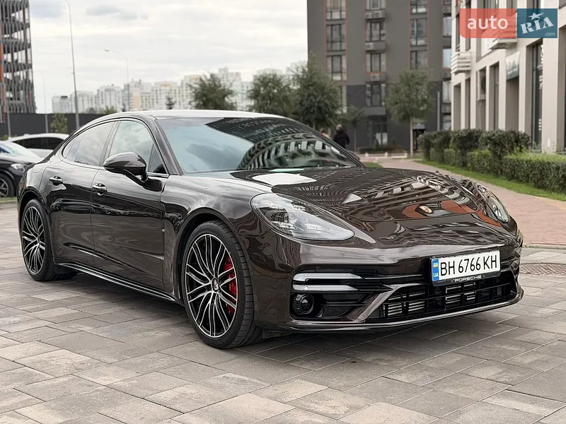 Porsche Panamera 2019