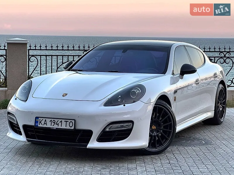 Porsche Panamera 2011