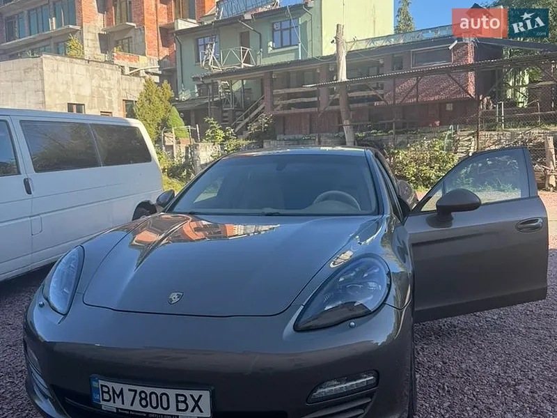 Porsche Panamera 2011