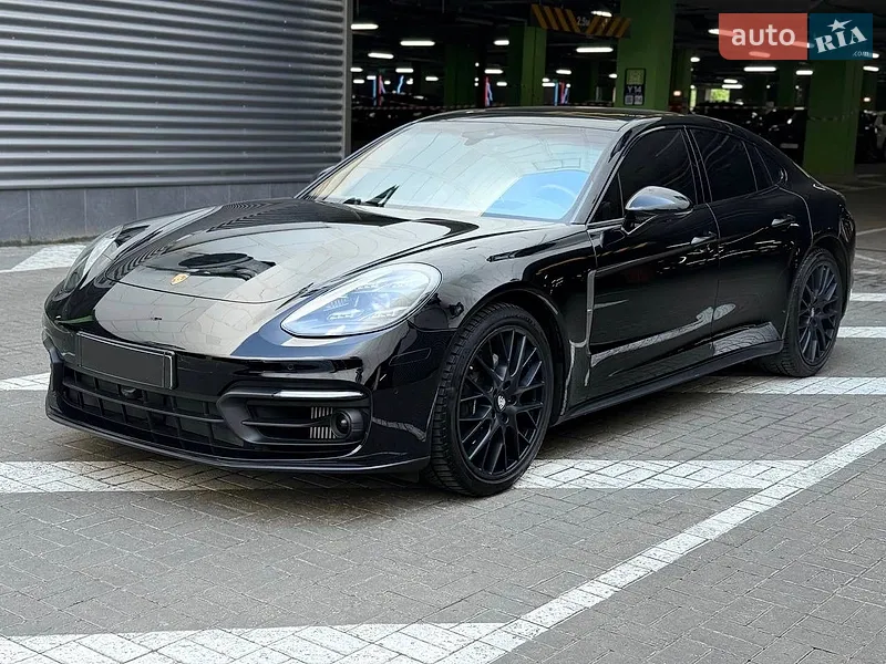 Porsche Panamera 2022