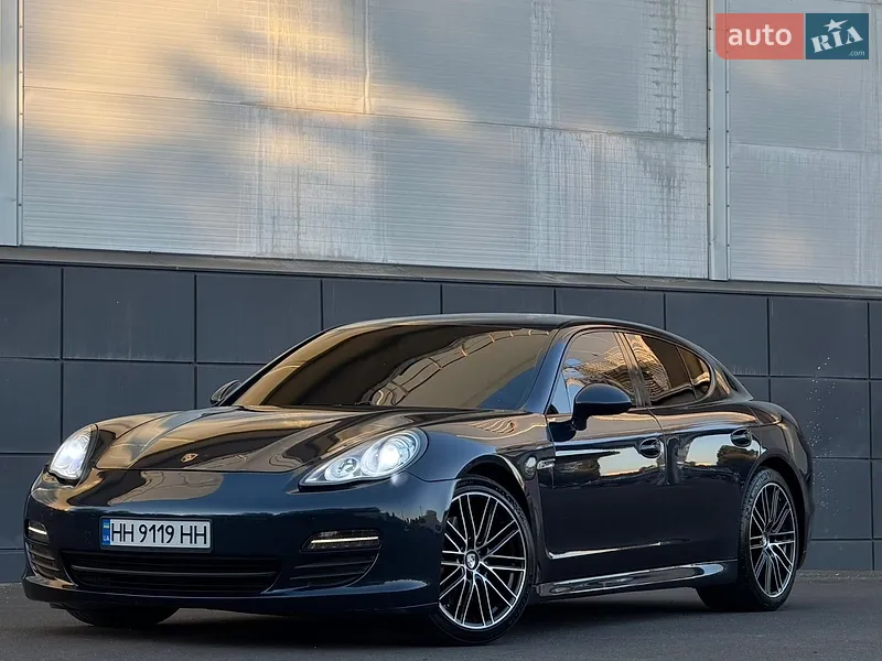 Porsche Panamera 2011