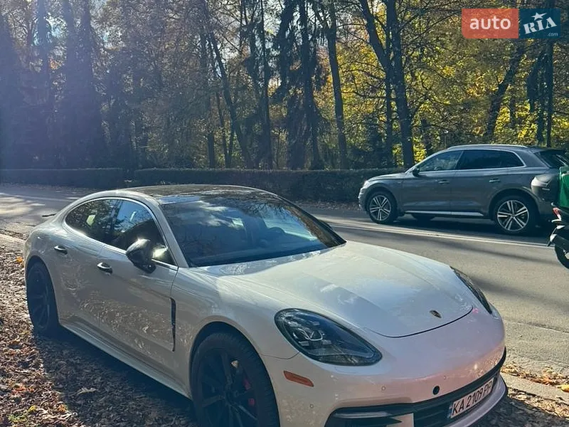 Porsche Panamera 2018