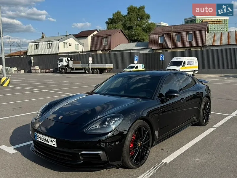 Porsche Panamera