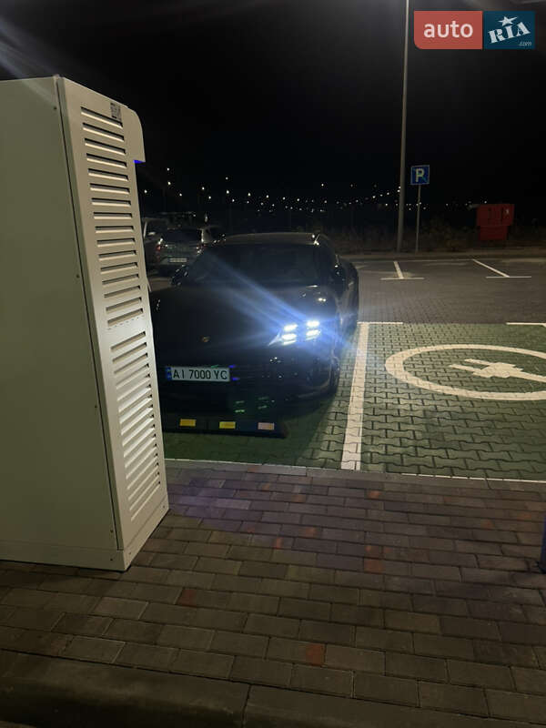 Универсал Porsche Taycan Cross Turismo 2021 в Киеве фото 3 Универсал Porsche Taycan Cross Turismo 2021 в Киеве