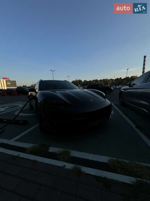 Универсал Porsche Taycan Cross Turismo 2021 в Киеве фото 11 Универсал Porsche Taycan Cross Turismo 2021 в Киеве