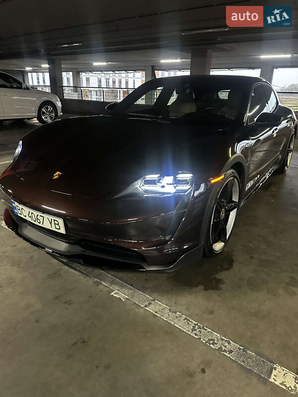 Универсал Porsche Taycan Cross Turismo 2022 в Львове фото 28 Универсал Porsche Taycan Cross Turismo 2022 в Львове