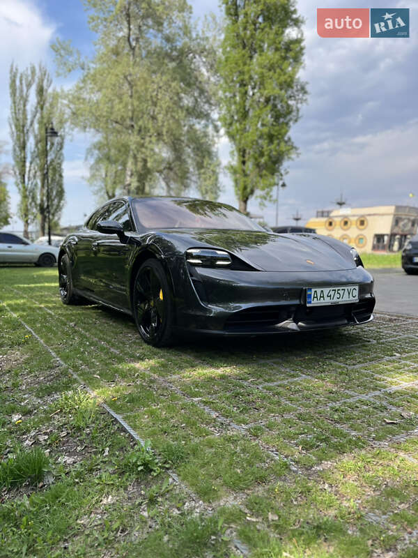 Универсал Porsche Taycan Cross Turismo 2021 в Киеве фото 3 Универсал Porsche Taycan Cross Turismo 2021 в Киеве