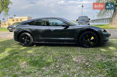 Универсал Porsche Taycan Cross Turismo 2021 в 