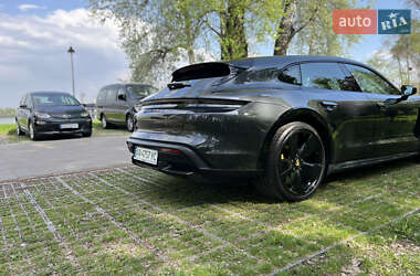 Универсал Porsche Taycan Cross Turismo 2021 в 
