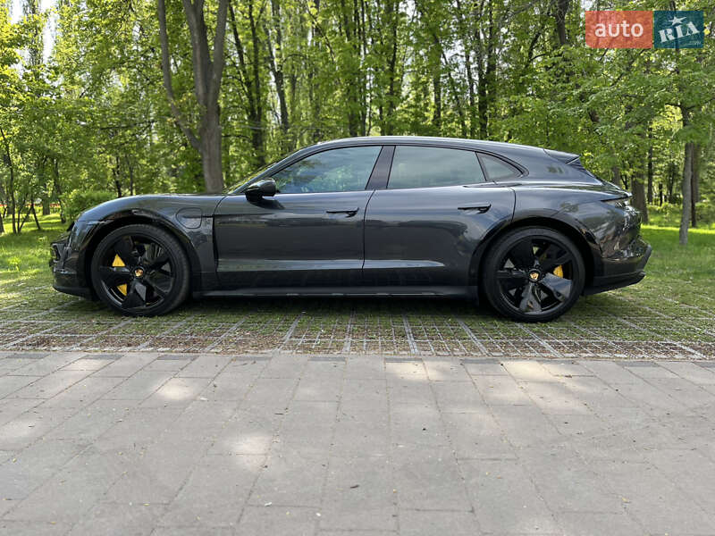 Универсал Porsche Taycan Cross Turismo 2021 в Киеве фото 11 Универсал Porsche Taycan Cross Turismo 2021 в Киеве