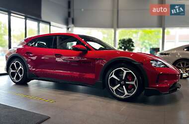 Универсал Porsche Taycan Cross Turismo 2024 в 