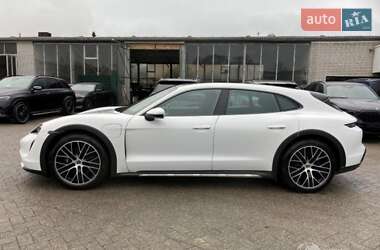 Универсал Porsche Taycan Cross Turismo 2023 в 