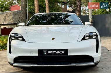 Универсал Porsche Taycan Cross Turismo 2021 в 