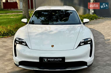 Универсал Porsche Taycan Cross Turismo 2021 в 