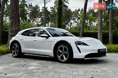 Универсал Porsche Taycan Cross Turismo 2021 в 