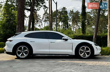 Универсал Porsche Taycan Cross Turismo 2021 в 