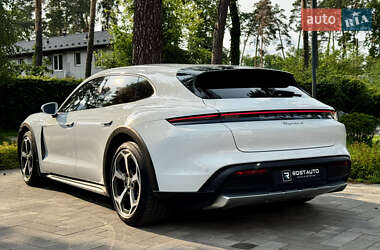 Универсал Porsche Taycan Cross Turismo 2021 в 