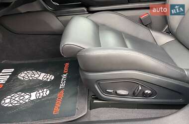 Седан Porsche Taycan Cross Turismo 2023 в 