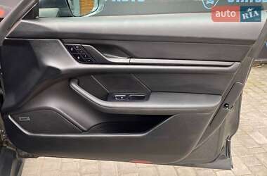 Седан Porsche Taycan Cross Turismo 2023 в 