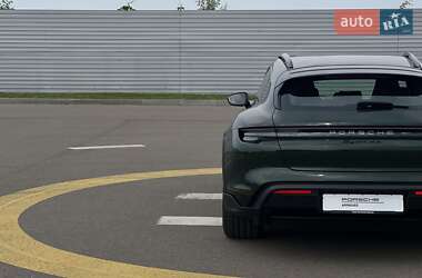 Универсал Porsche Taycan Cross Turismo 2024 в 