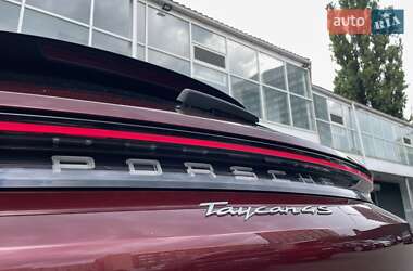Универсал Porsche Taycan Cross Turismo 2021 в 