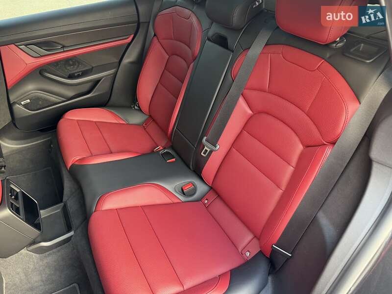 Универсал Porsche Taycan Cross Turismo 2022 в Днепре