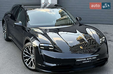 Универсал Porsche Taycan Cross Turismo 2023 в 