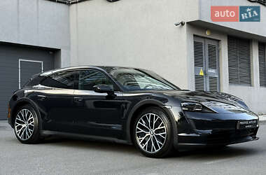 Универсал Porsche Taycan Cross Turismo 2023 в 