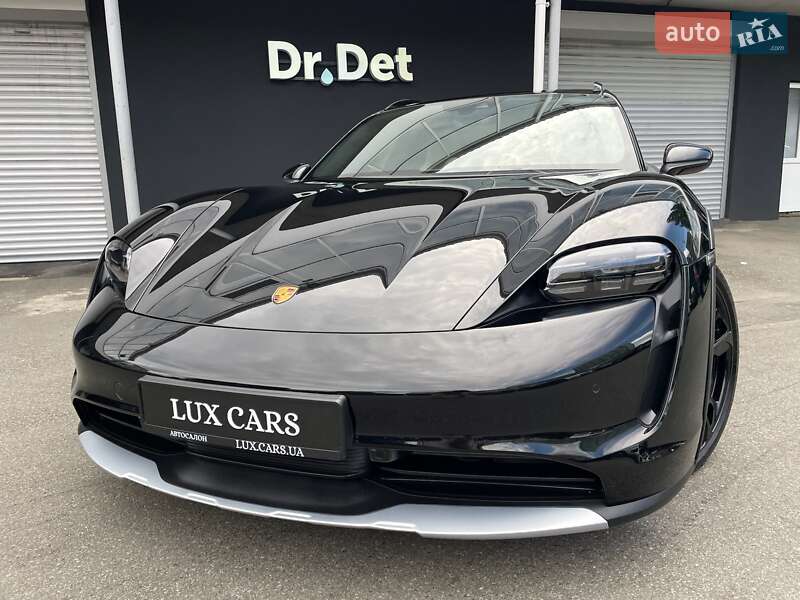 Універсал Porsche Taycan Cross Turismo 2023 в Києві фото 11 Універсал Porsche Taycan Cross Turismo 2023 в Києві