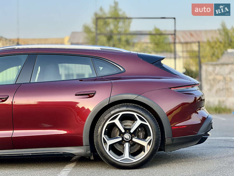 Універсал Porsche Taycan Cross Turismo 2021 в Києві