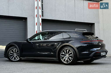 Универсал Porsche Taycan Cross Turismo 2023 в 