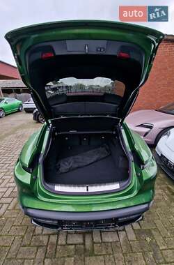 Универсал Porsche Taycan Cross Turismo 2022 в 