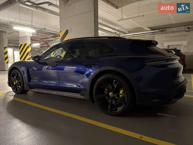 Универсал Porsche Taycan Cross Turismo 2022 в Киеве