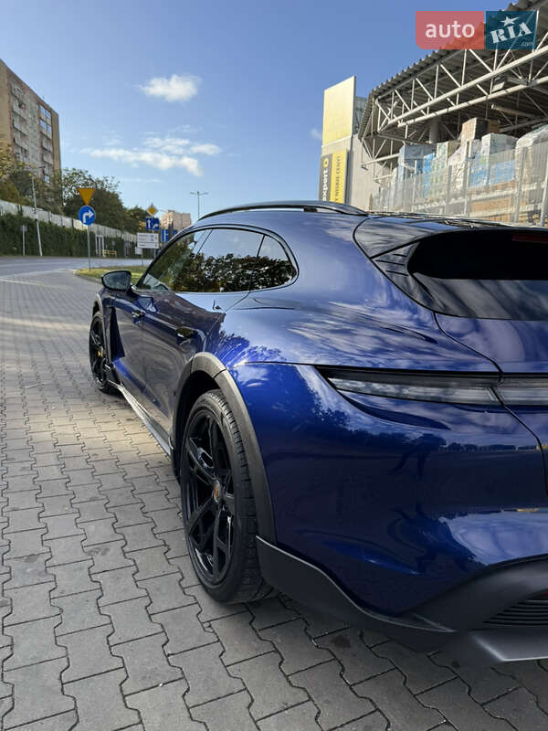 Универсал Porsche Taycan Cross Turismo 2022 в Киеве