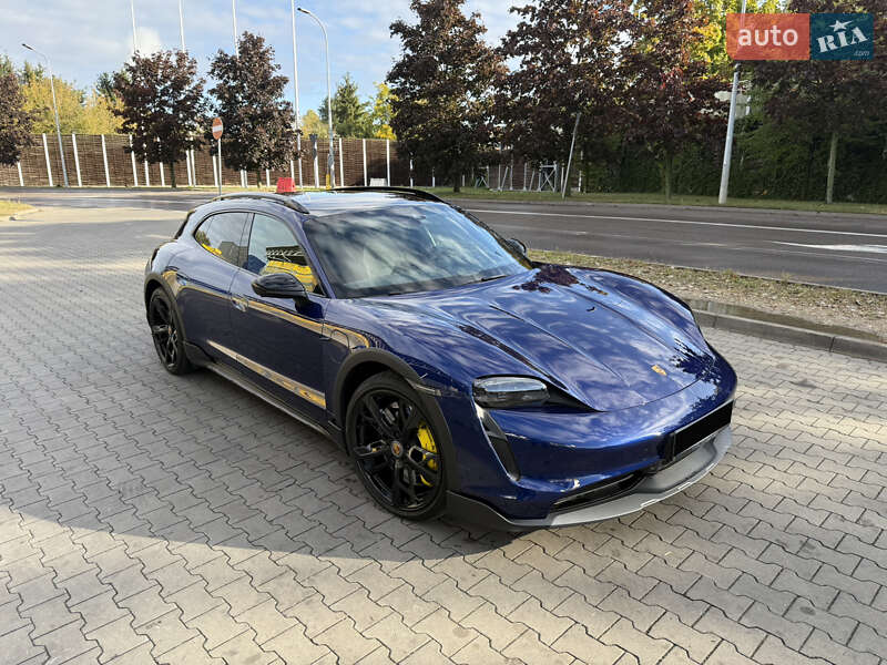 Универсал Porsche Taycan Cross Turismo 2022 в Киеве