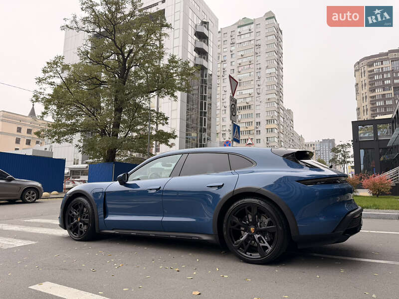 Универсал Porsche Taycan Cross Turismo 2023 в Киеве
