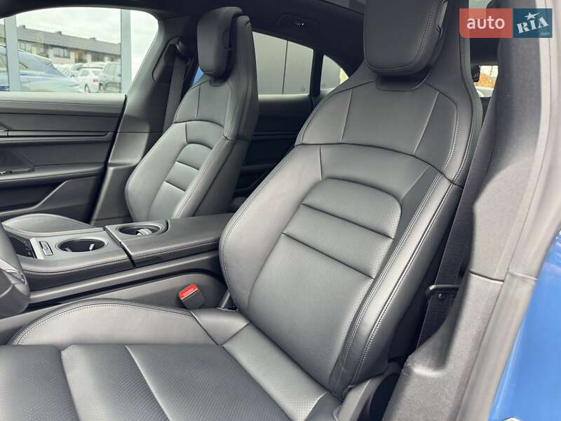 Универсал Porsche Taycan Cross Turismo 2023 в Ровно