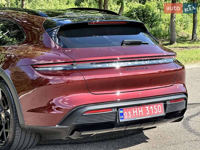 Універсал Porsche Taycan Cross Turismo 2021 в Києві