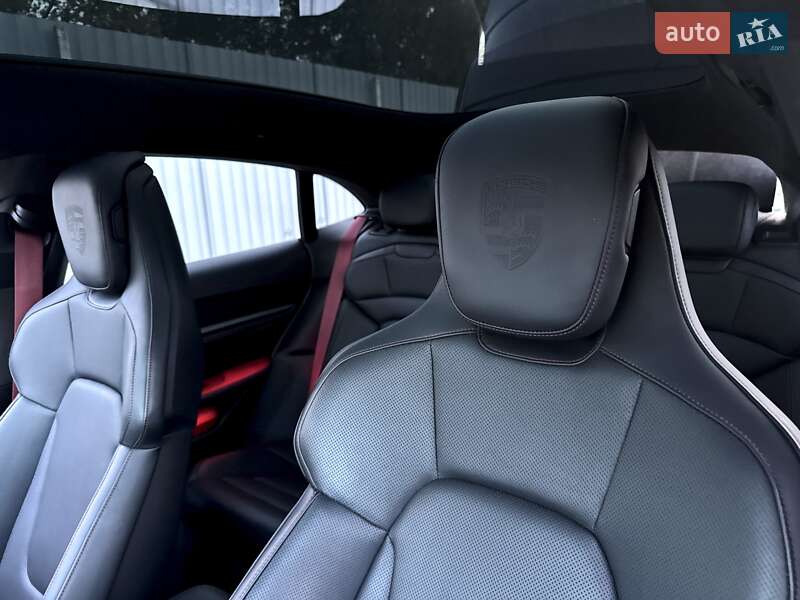 Універсал Porsche Taycan Cross Turismo 2021 в Києві