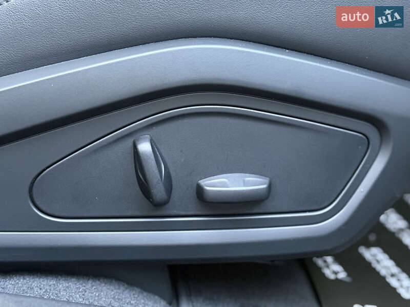 Універсал Porsche Taycan Cross Turismo 2023 в Києві